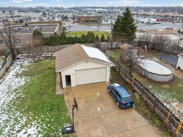 $300,000 | 1N742 Forest Avenue, Glendale Heights, IL 60139