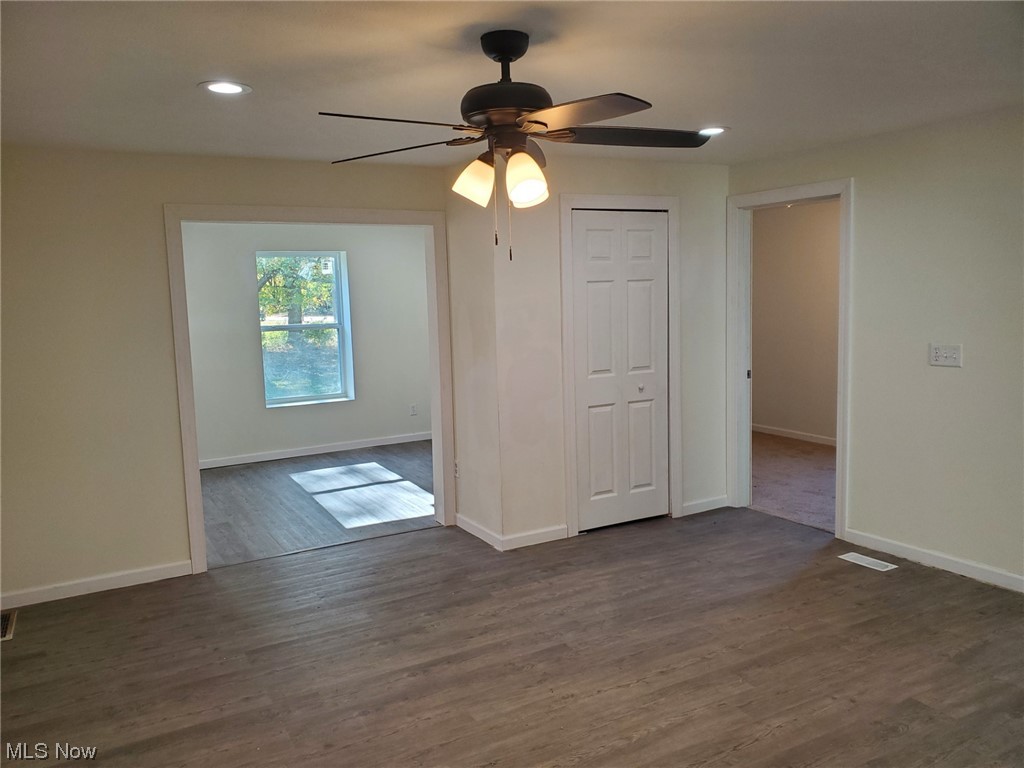 4589 Lane Road Perry, OH 44081 - Photo 10 of 25 GREAT ROOM WITH CEILING FAN