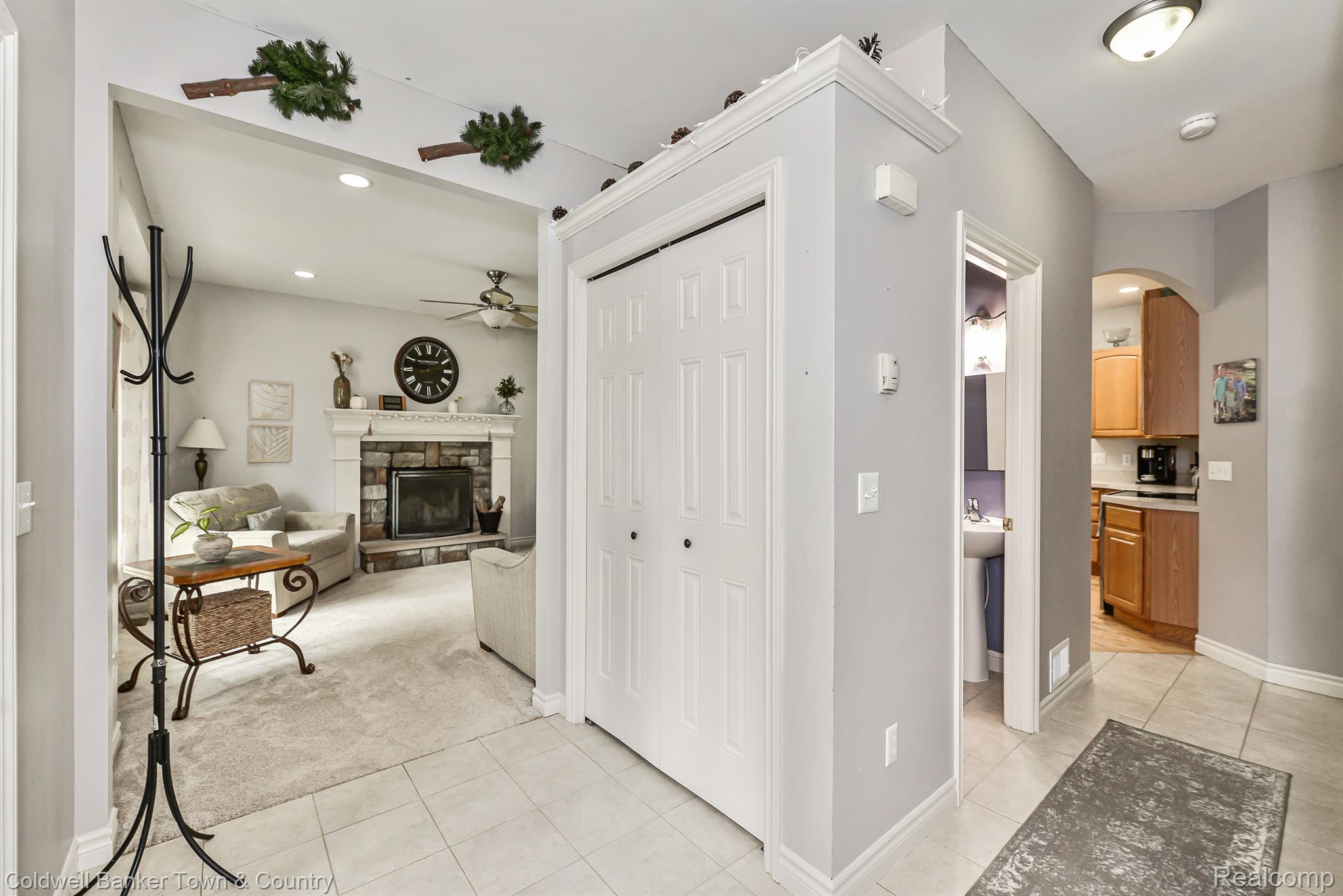 5864 Fisher Road Howell, MI 48855 - Photo 10 of 49 Gallery Image 10