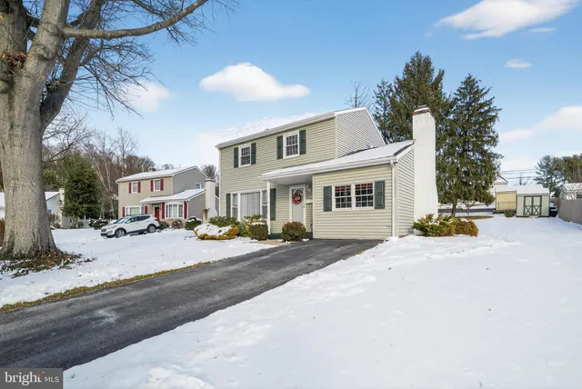 $500,000 | 305 North Lake Drive, Downingtown, PA 19335
