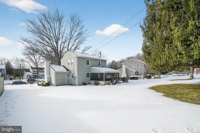 $500,000 | 305 North Lake Drive, Downingtown, PA 19335