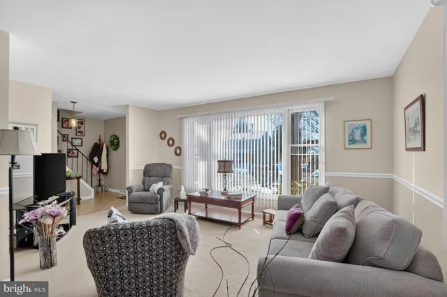 $500,000 | 305 North Lake Drive, Downingtown, PA 19335