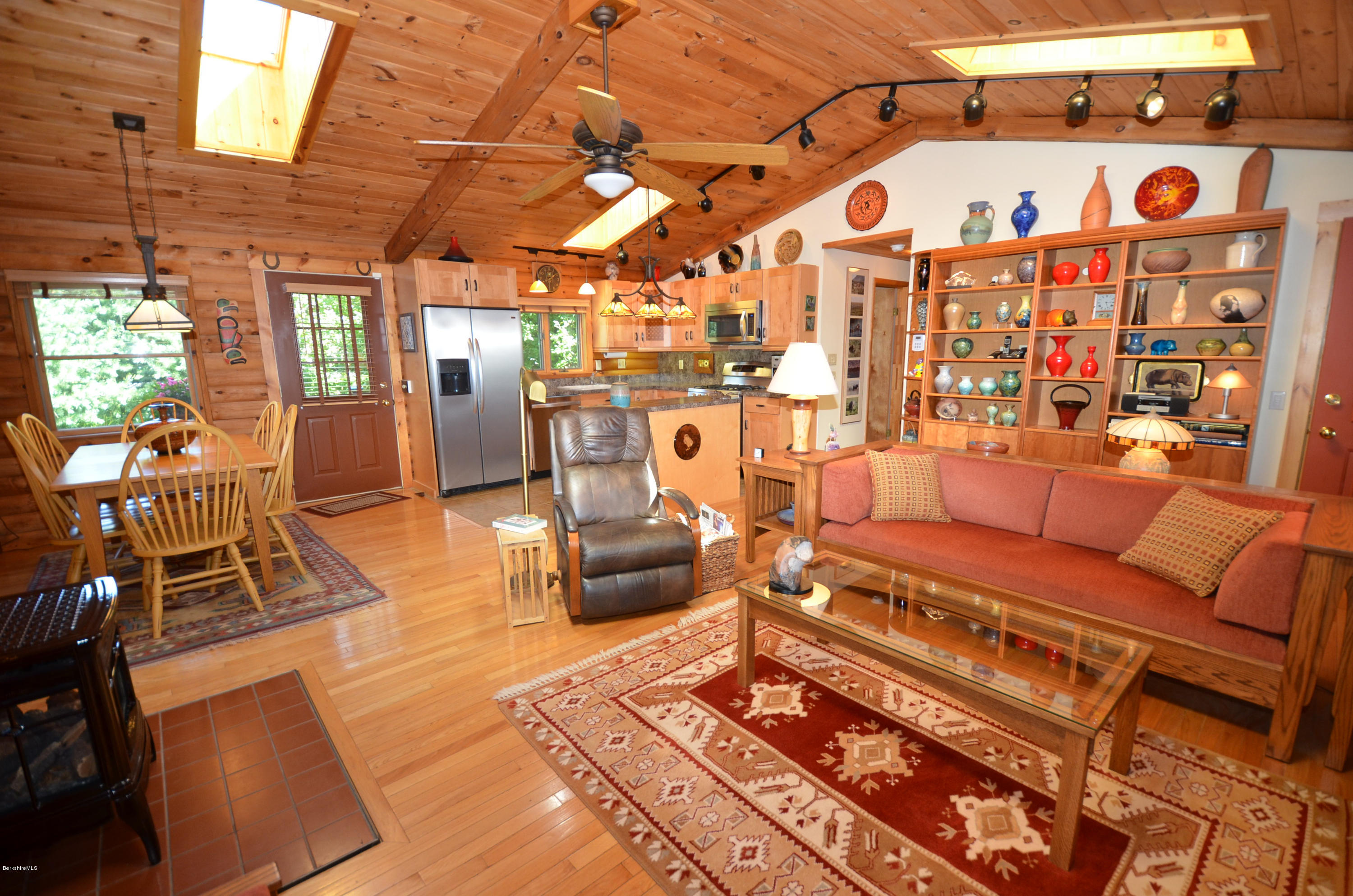 286 Johnson Hill Road Washington, MA 01223 - Photo 22 of 30 a outdoor living room with furniture