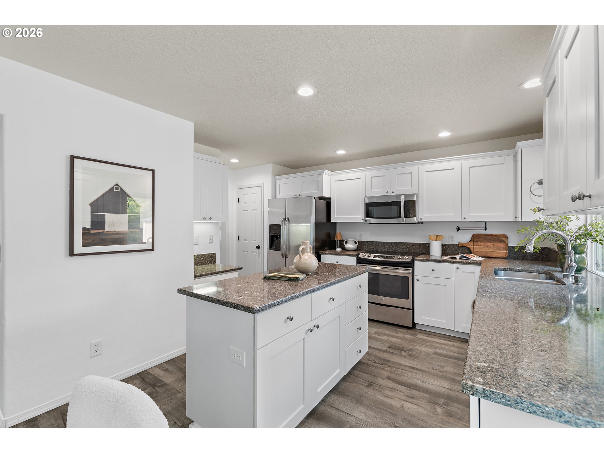 14955 Southeast Stanhope Road Clackamas, OR 97015 - Photo 12 of 48 Gallery Image 12