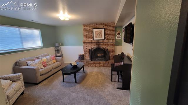 4648 Ridgeglen Road Colorado Springs, CO 80918 - Photo 12 of 19