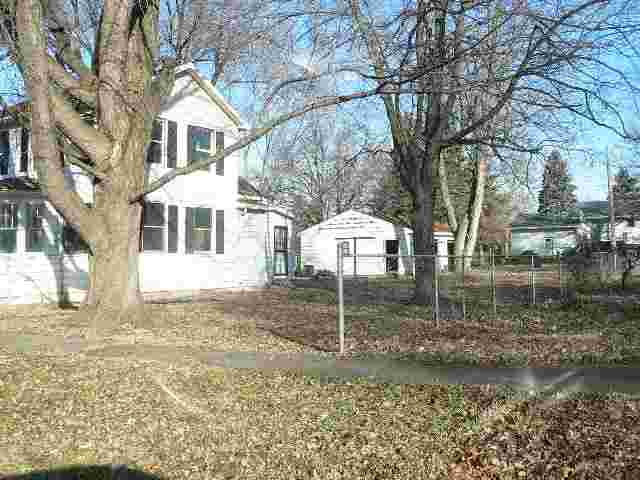413 8th Street Lacon, IL 61540 - Photo 2 of 7 Gallery Image 2