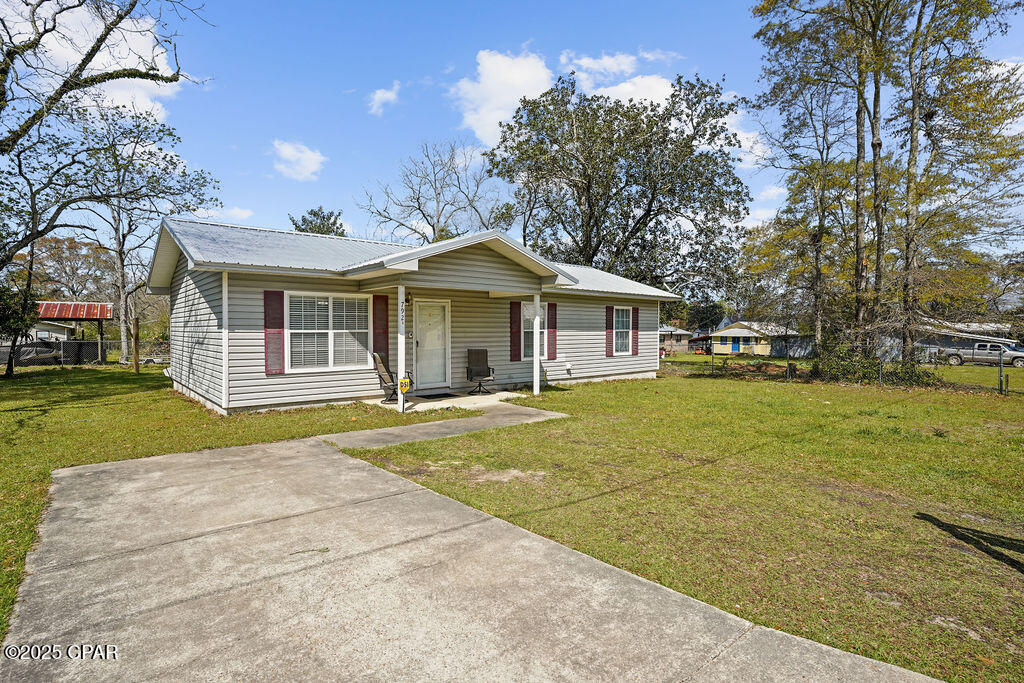 792 2nd Street Chipley, FL 32428 - Photo 1 of 23 Gallery Image 1