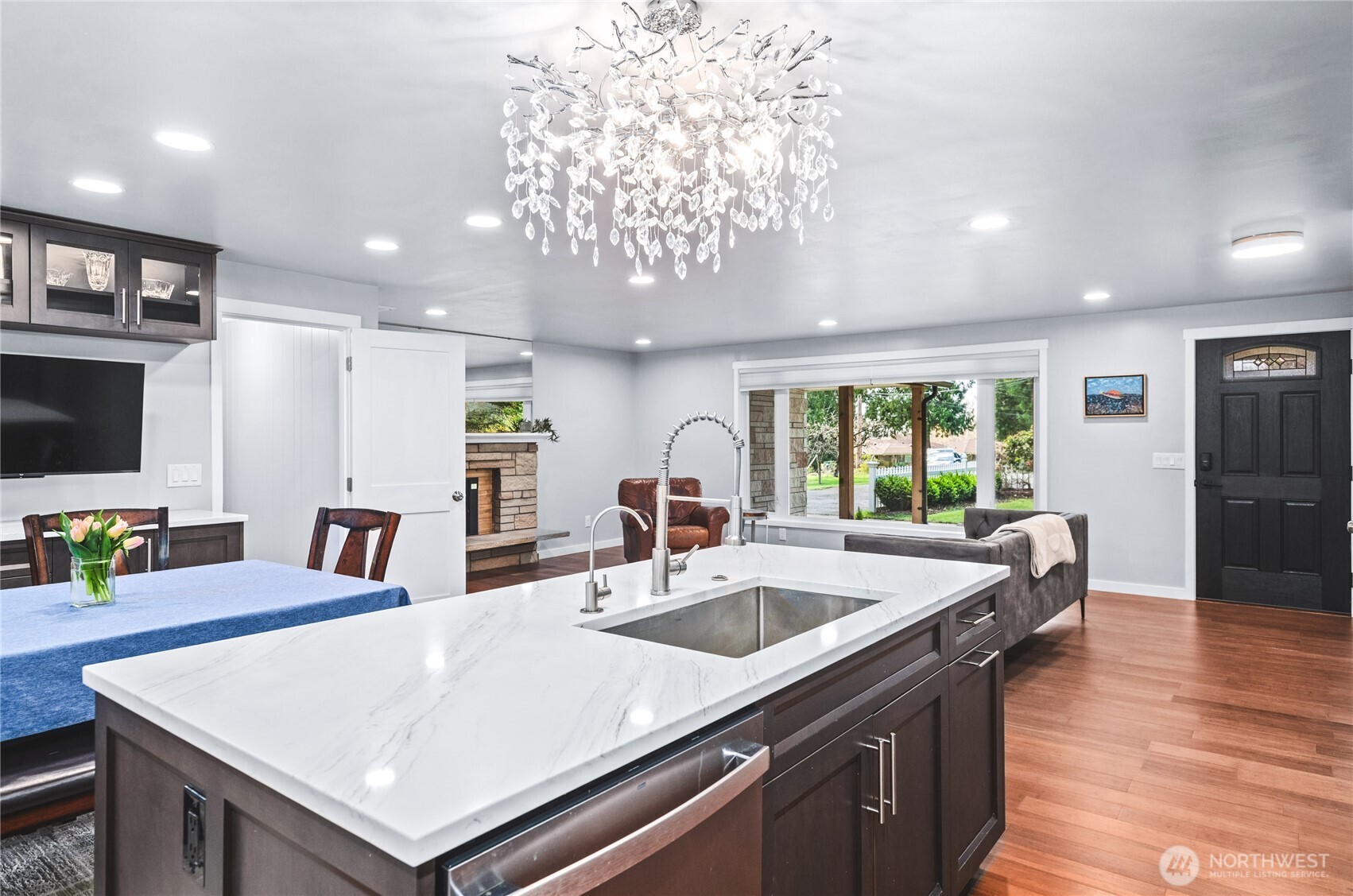1910 Forest Ridge Place Mount Vernon, WA 98273 - Photo 4 of 38 Gallery Image 4