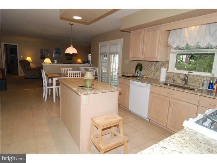 22 Valley Drive Birdsboro, PA 19508 - Photo 3 of 25 Kitchen