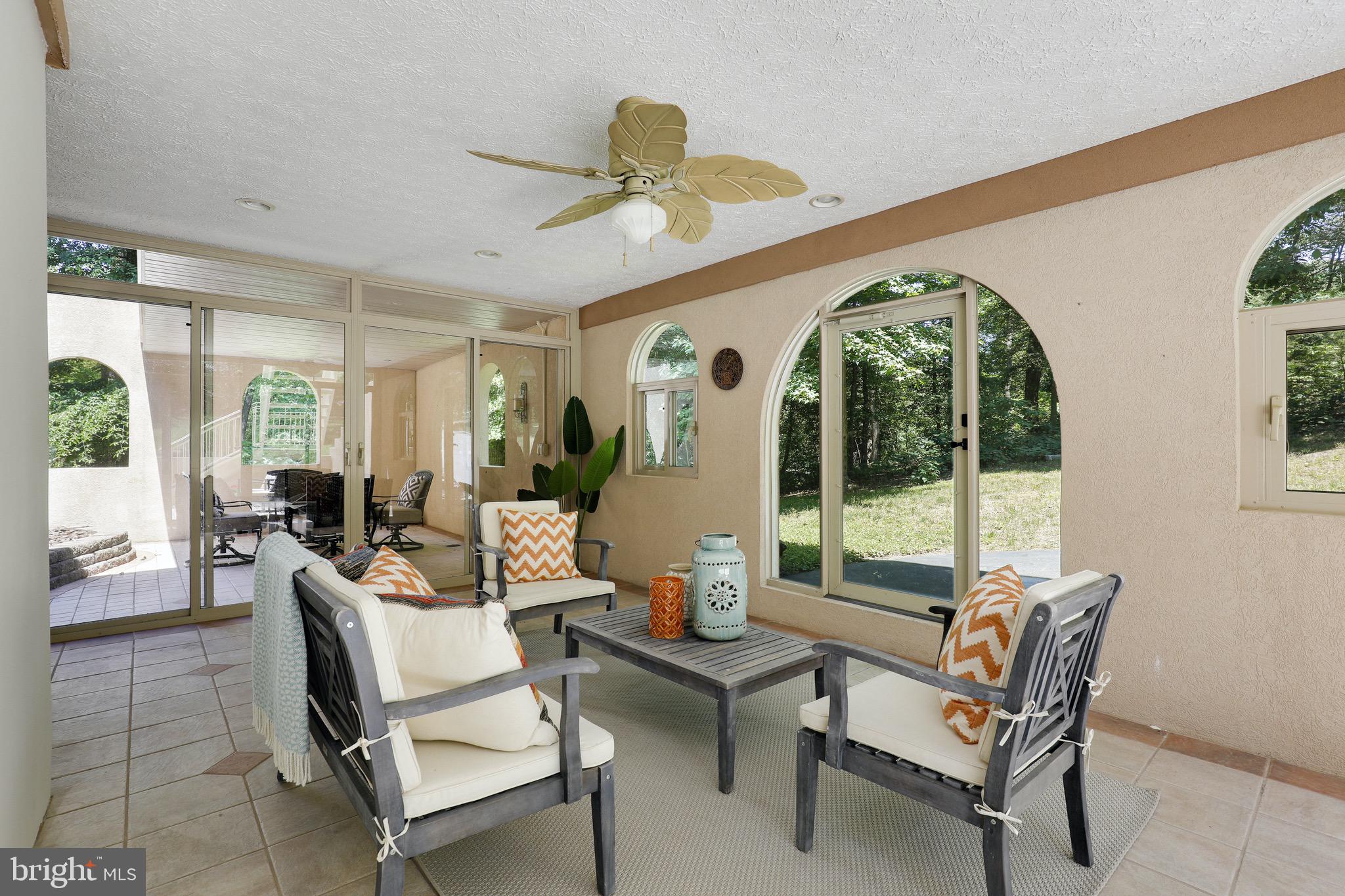 7699 Paradise Beach Road Pasadena, MD 21122 - Photo 33 of 53 Arizona room