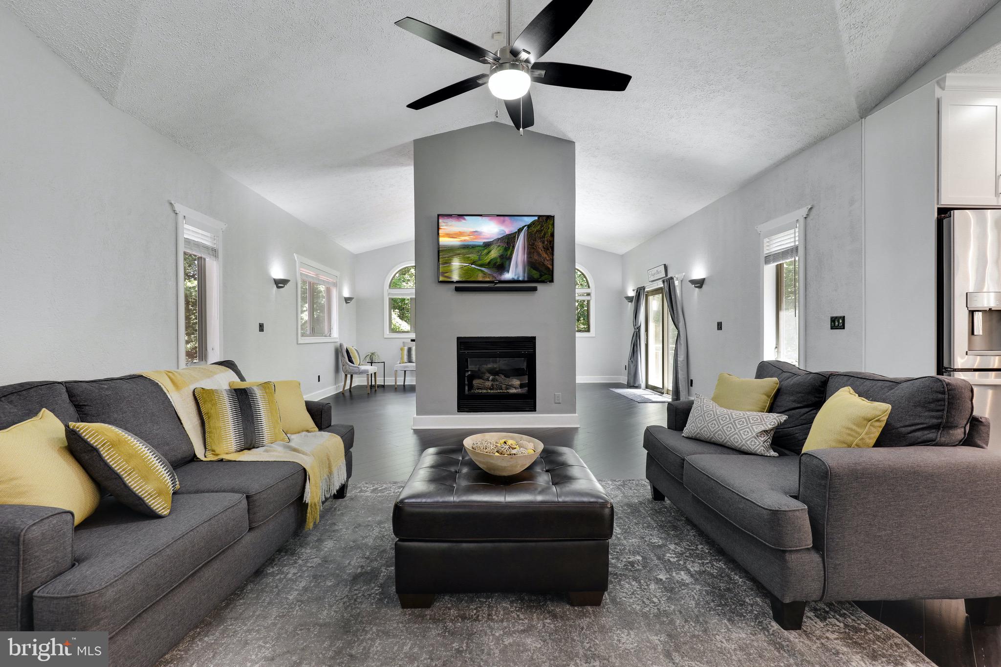 Abundant natural light