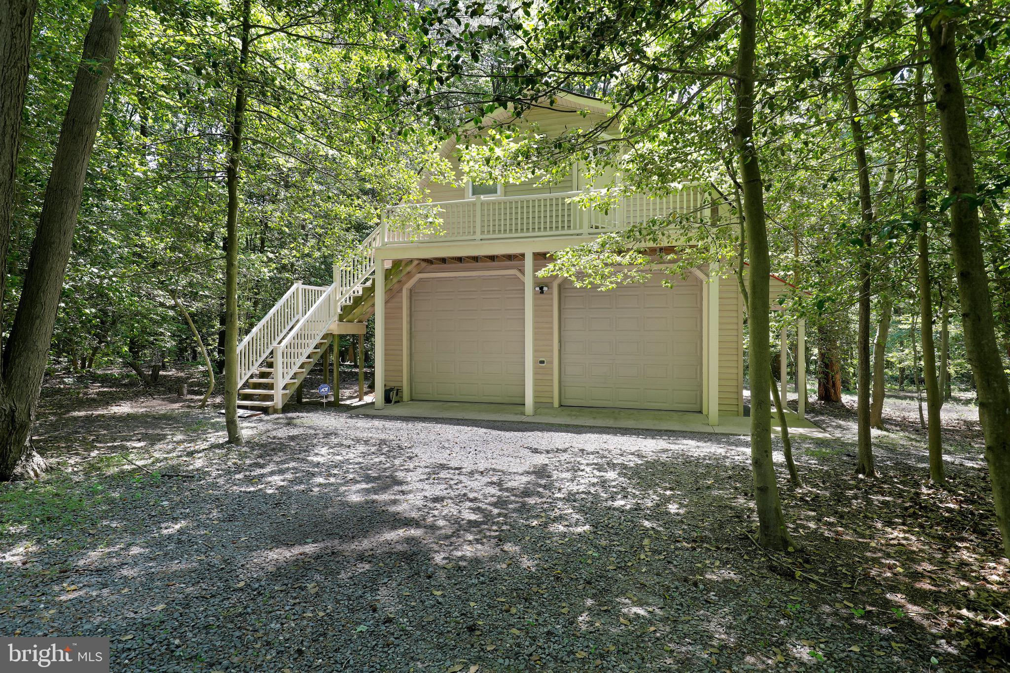 7699 Paradise Beach Road Pasadena, MD 21122 - Photo 42 of 53 2nd home - upstairs apartment, downstairs garages
