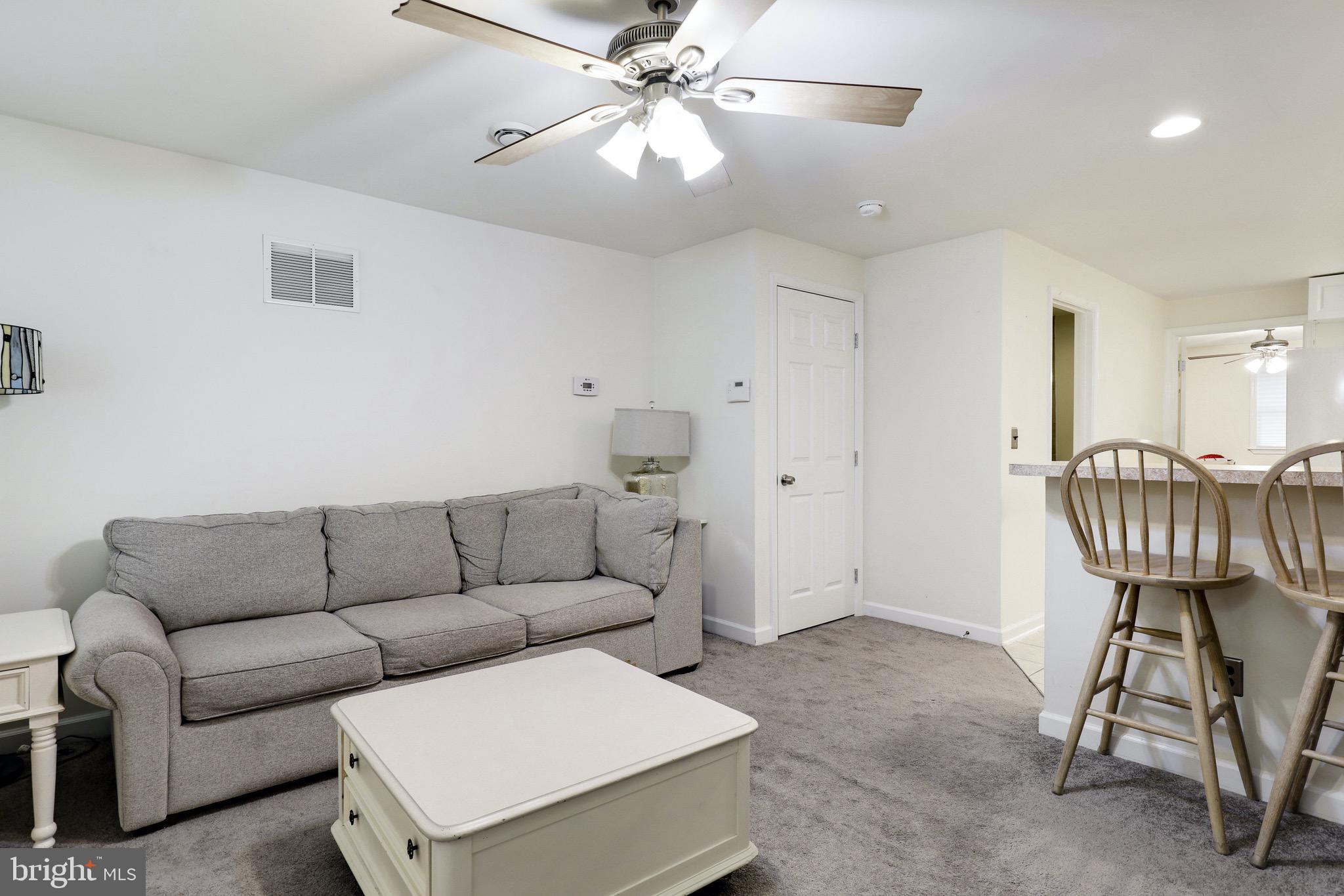 7699 Paradise Beach Road Pasadena, MD 21122 - Photo 45 of 53 Living space