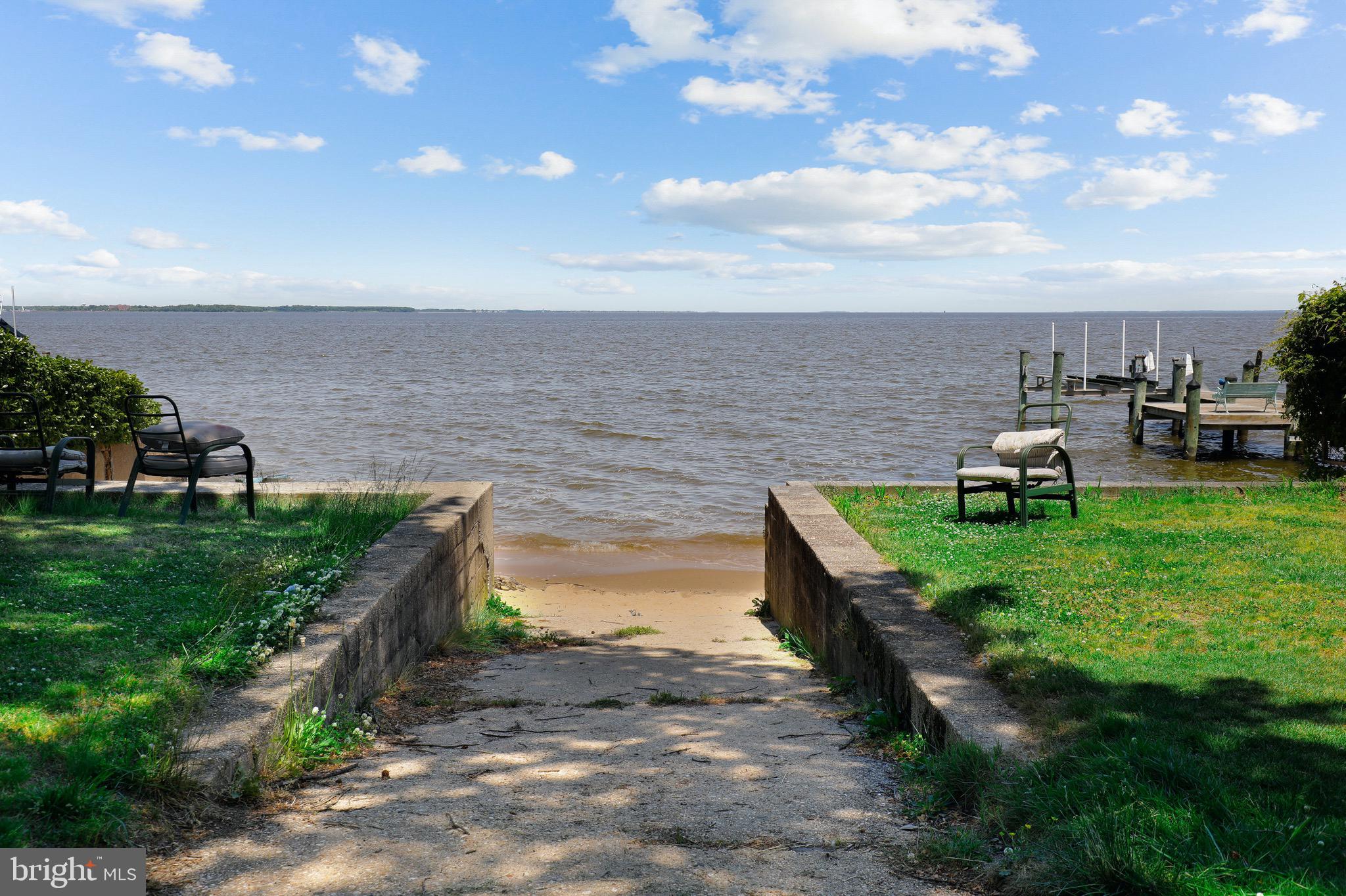 7699 Paradise Beach Road Pasadena, MD 21122 - Photo 49 of 53 Access to the water!