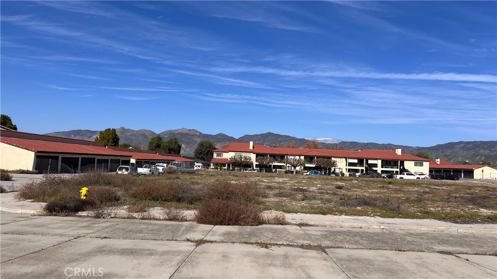 43125 Andrade Avenue Hemet, CA 92544 - Photo 2 of 9