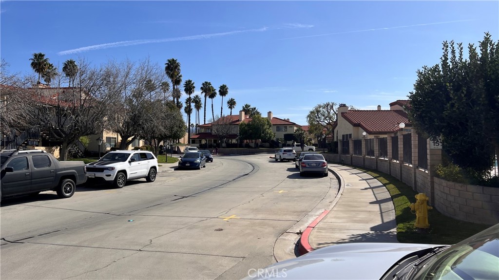 43125 Andrade Avenue Hemet, CA 92544 - Photo 5 of 9 Lincoln View Townhomes.