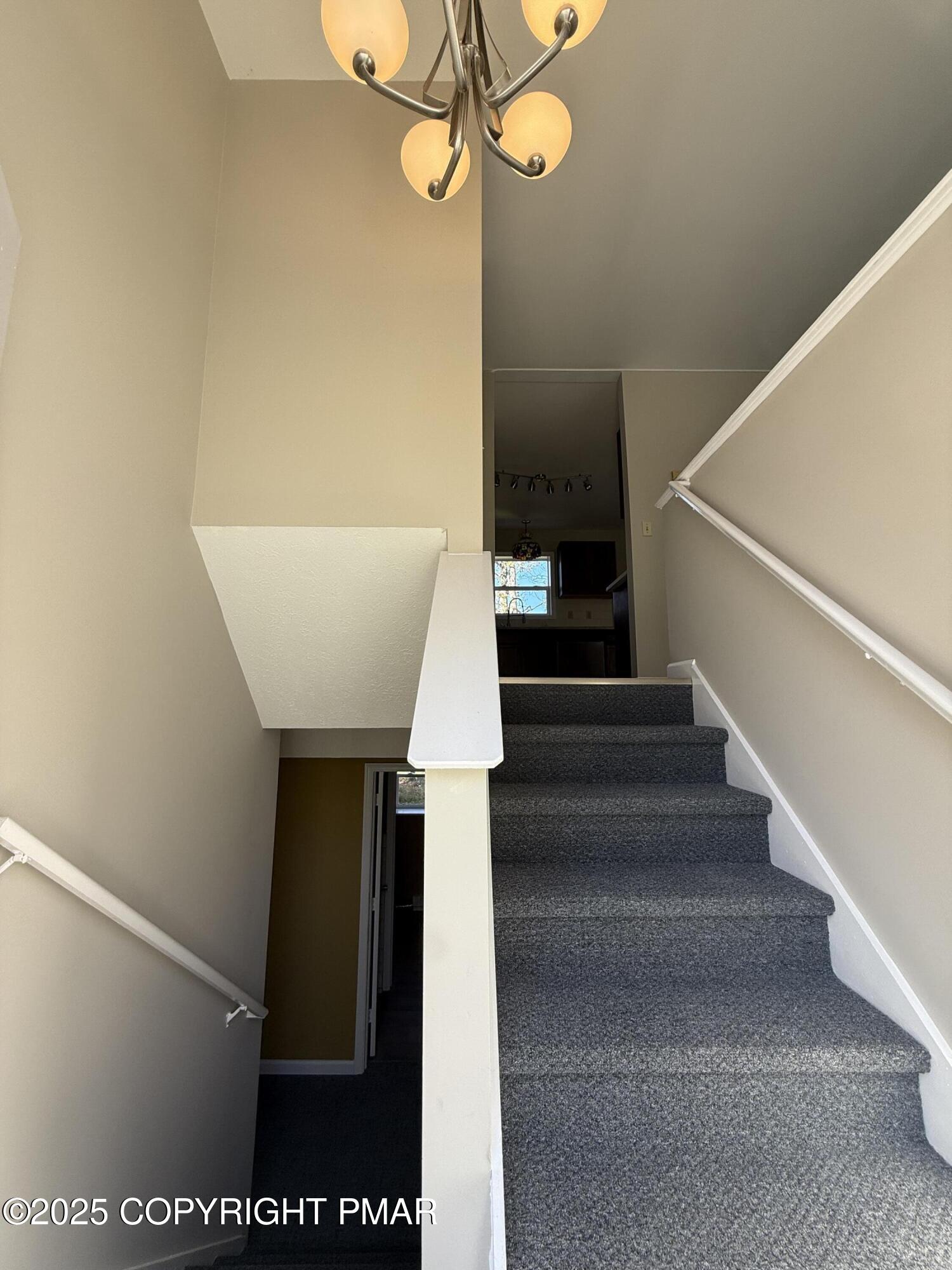 1753 Rolling Hills Drive Tobyhanna, PA 18466 - Photo 2 of 25