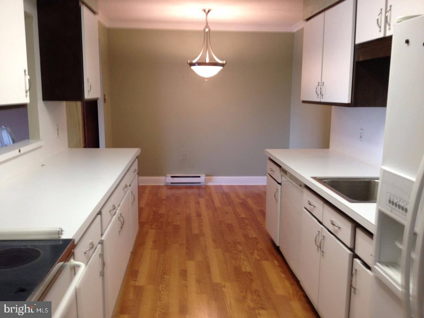 860 Lower Ferry Road, Unit 6N Ewing, NJ 08628 - Photo 1 of 21 Kitchen