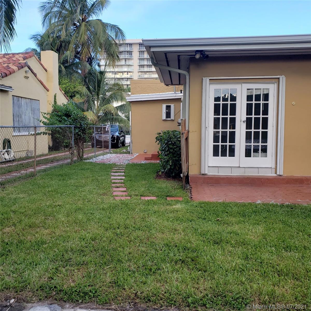 8918 Harding Avenue Surfside, FL 33154 - Photo 11 of 13 Gallery Image 11