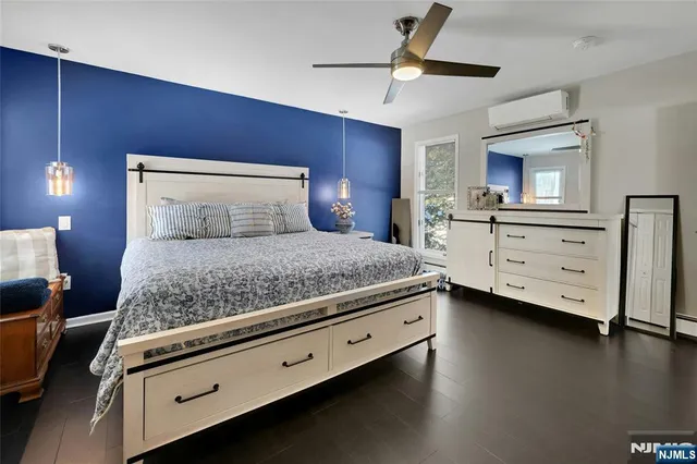 $339,900 | 3 Redmans Drive, Oak Ridge, NJ 07438