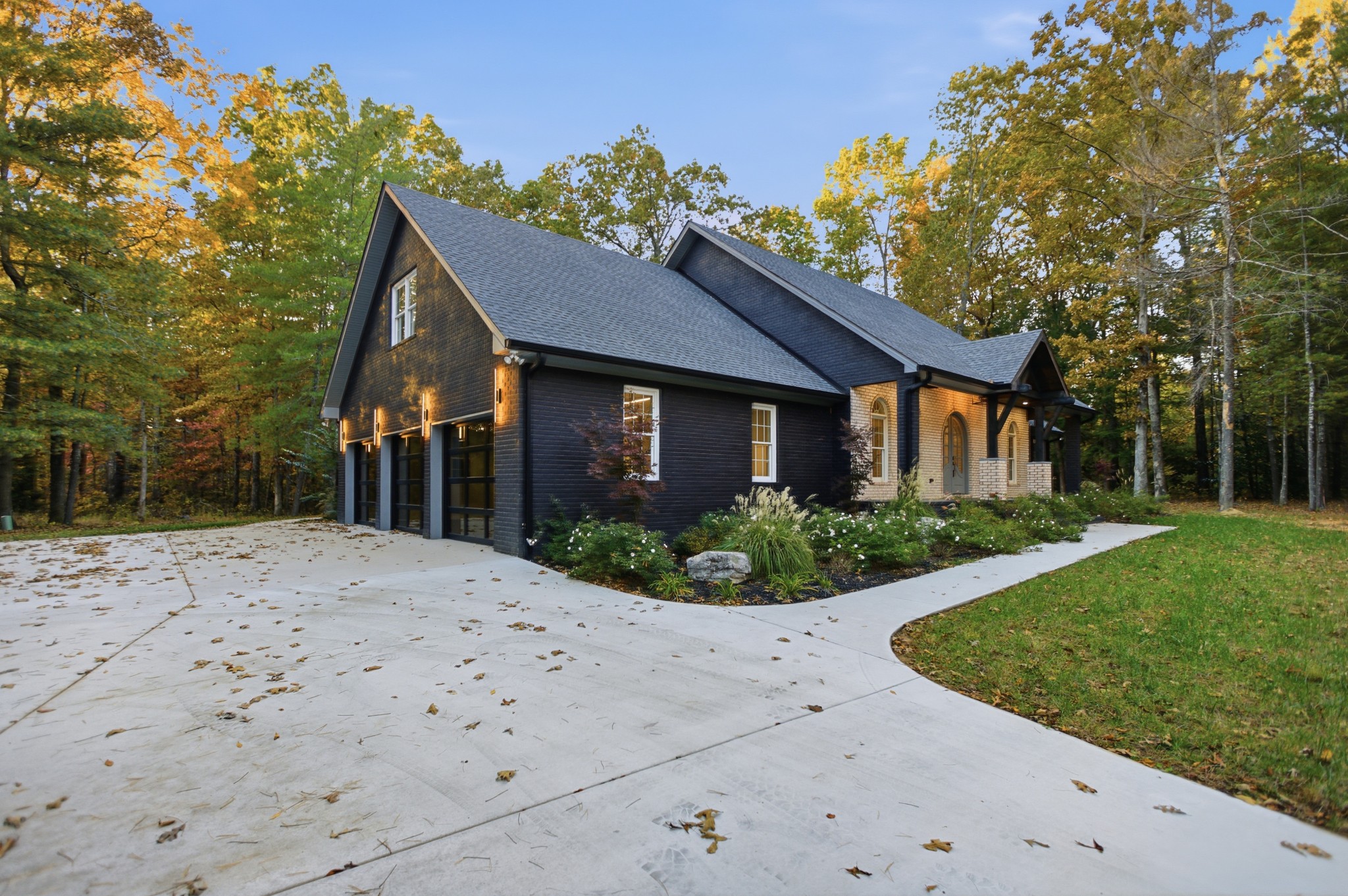 438 Deer Run Road Wartrace, TN 37183 - Photo 4 of 93