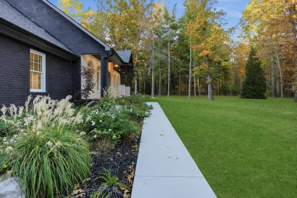 $1,300,000 | 438 Deer Run Road, Wartrace, TN 37183