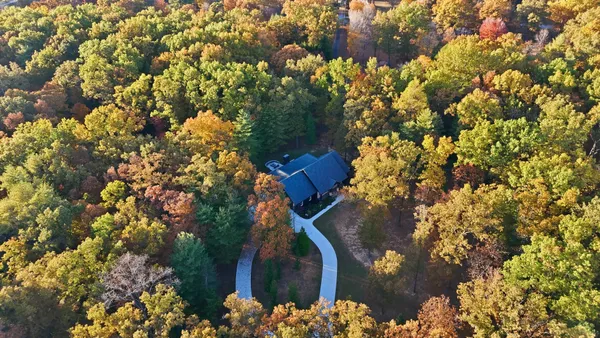 $1,300,000 | 438 Deer Run Road, Wartrace, TN 37183