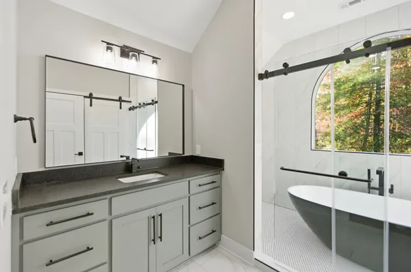 $1,300,000 | 438 Deer Run Road, Wartrace, TN 37183