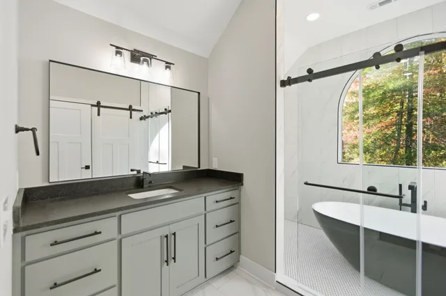 $1,450,000 | 438 Deer Run Road, Wartrace, TN 37183