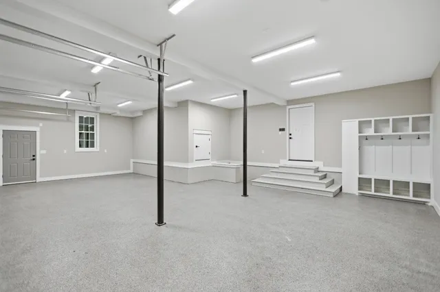 $1,450,000 | 438 Deer Run Road, Wartrace, TN 37183