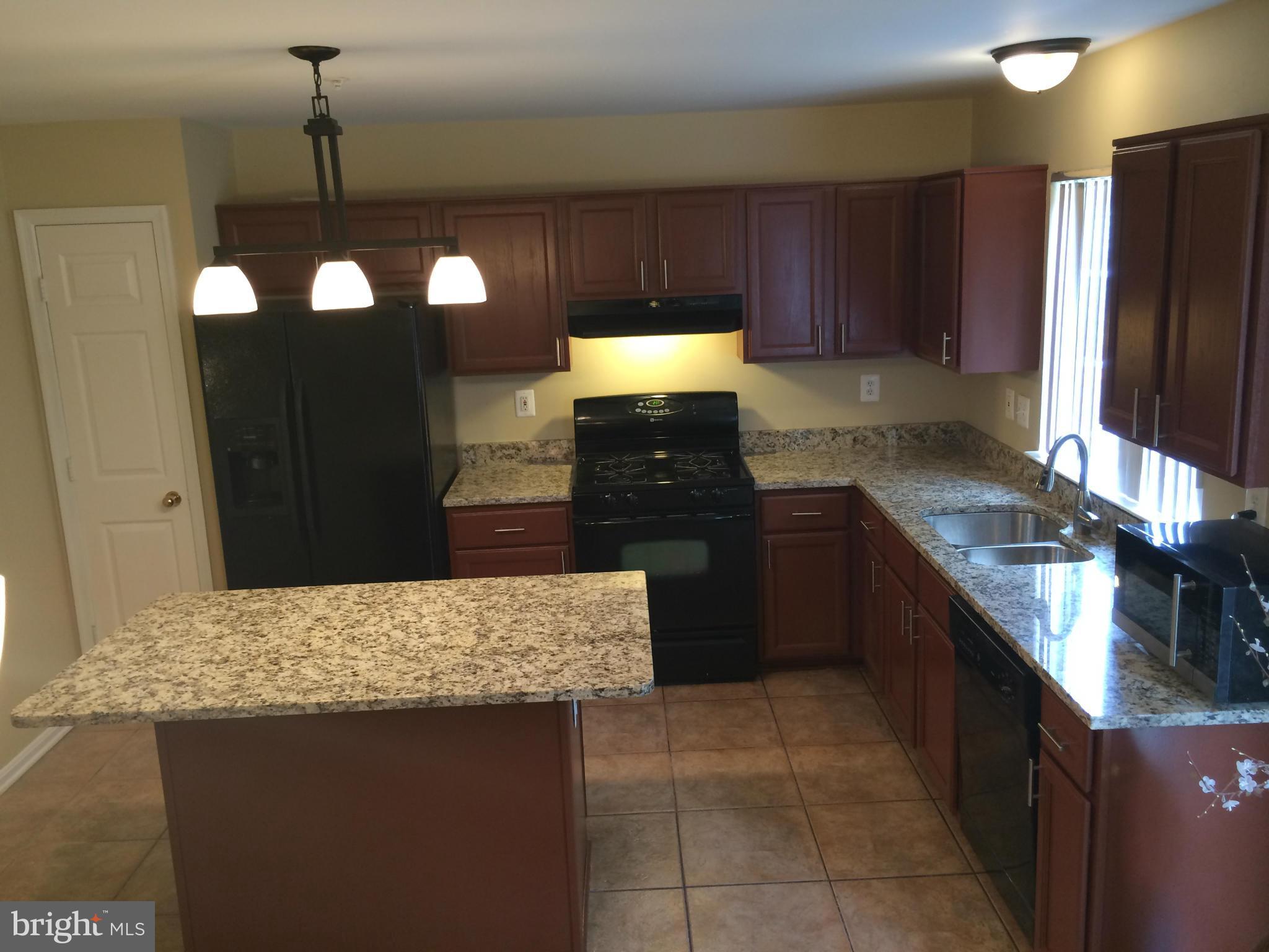 7558 Maury Road Baltimore, MD 21244 - Photo 7 of 29 Kitchen