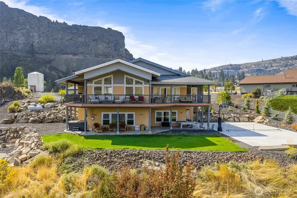 $1,435,000 | 25725 Lincoln Hill Place, Creston, WA 99147