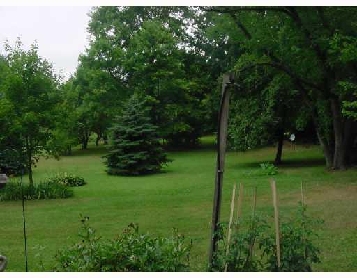 145 Queen Junction Road Butler, PA 16001 - Photo 2 of 5 Yard/Garden.