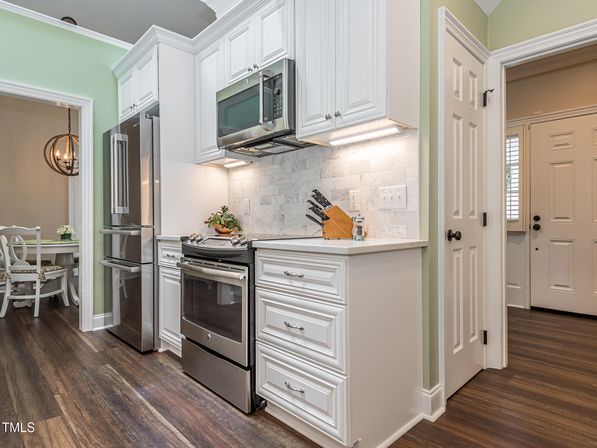 8417 Wycombe Lane Raleigh, NC 27615 - Photo 11 of 35 Real_Estate_Judi_Margulies_8417_WYCOMBE-