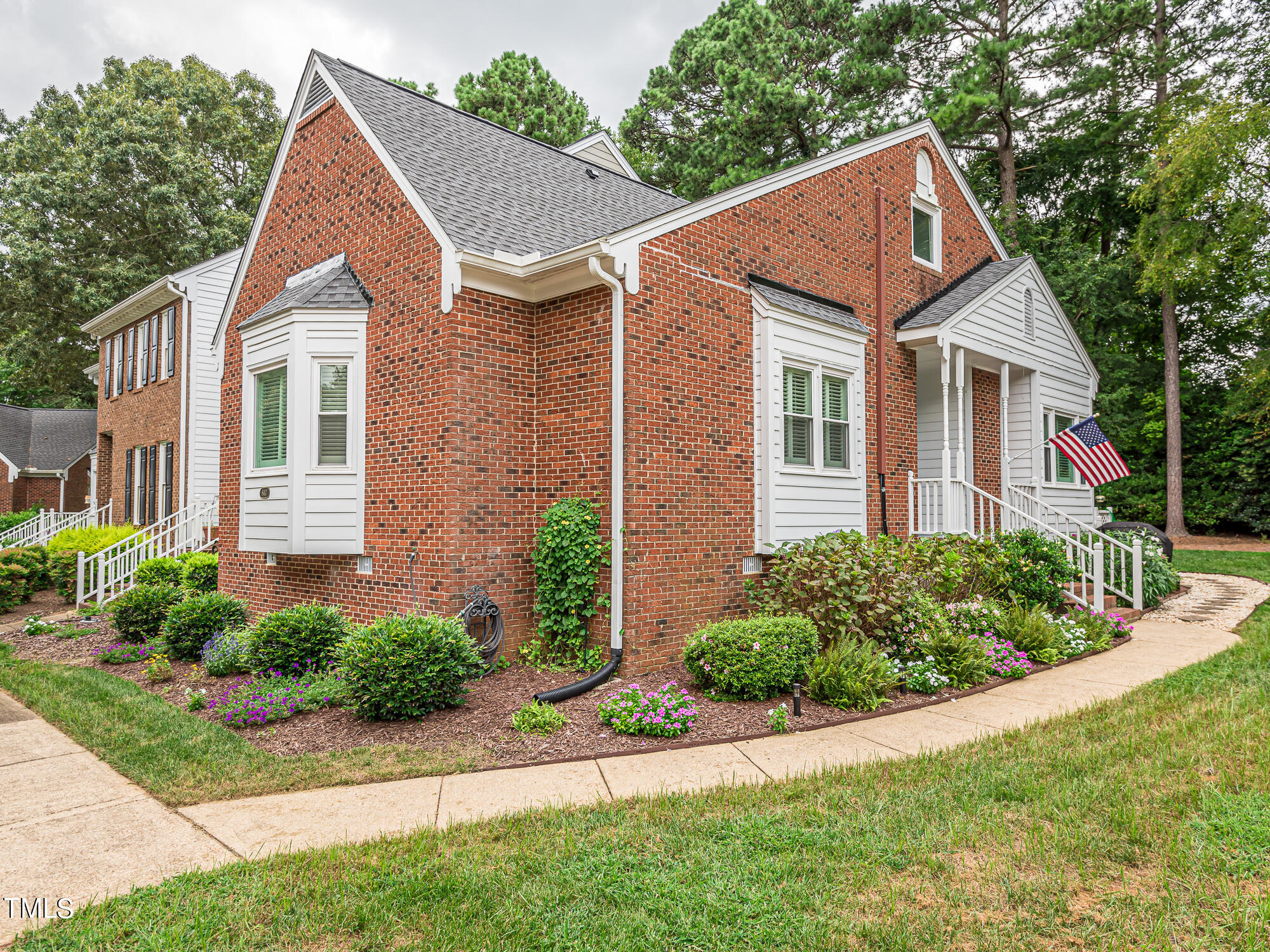 8417 Wycombe Lane Raleigh, NC 27615 - Photo 2 of 35 Real_Estate_Judi_Margulies_8417_WYCOMBE-