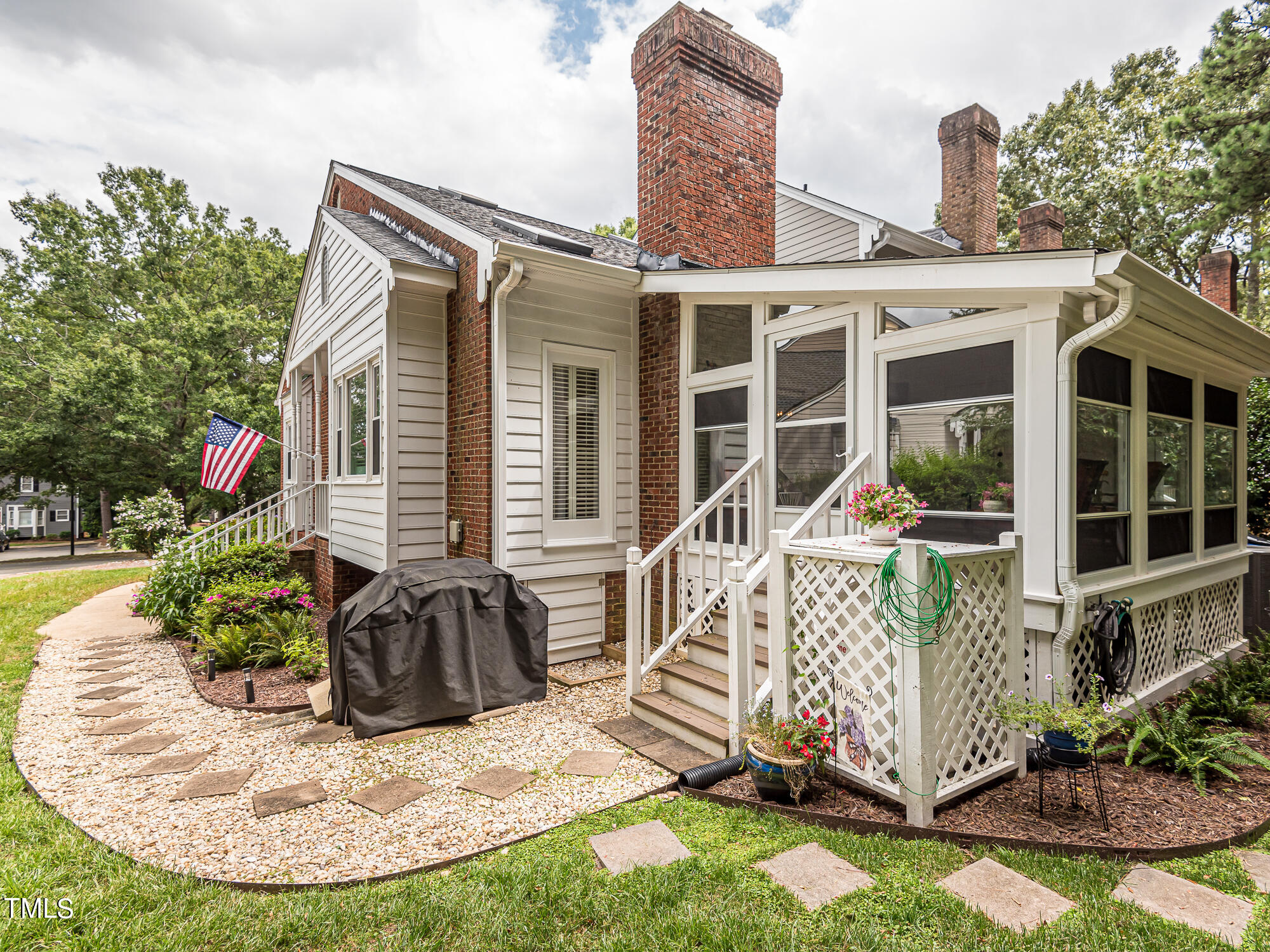 8417 Wycombe Lane Raleigh, NC 27615 - Photo 29 of 35 Real_Estate_Judi_Margulies_8417_WYCOMBE-