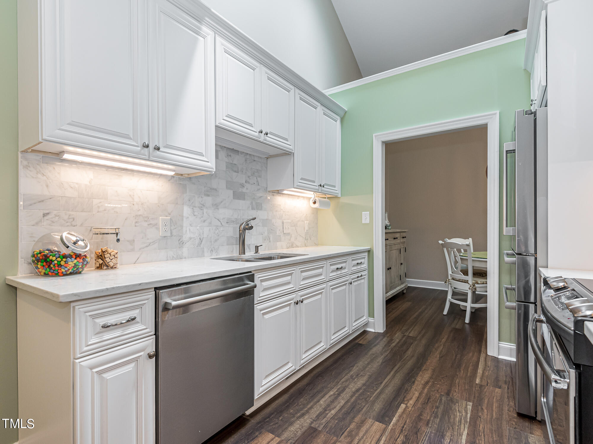 8417 Wycombe Lane Raleigh, NC 27615 - Photo 10 of 35 Real_Estate_Judi_Margulies_8417_WYCOMBE-