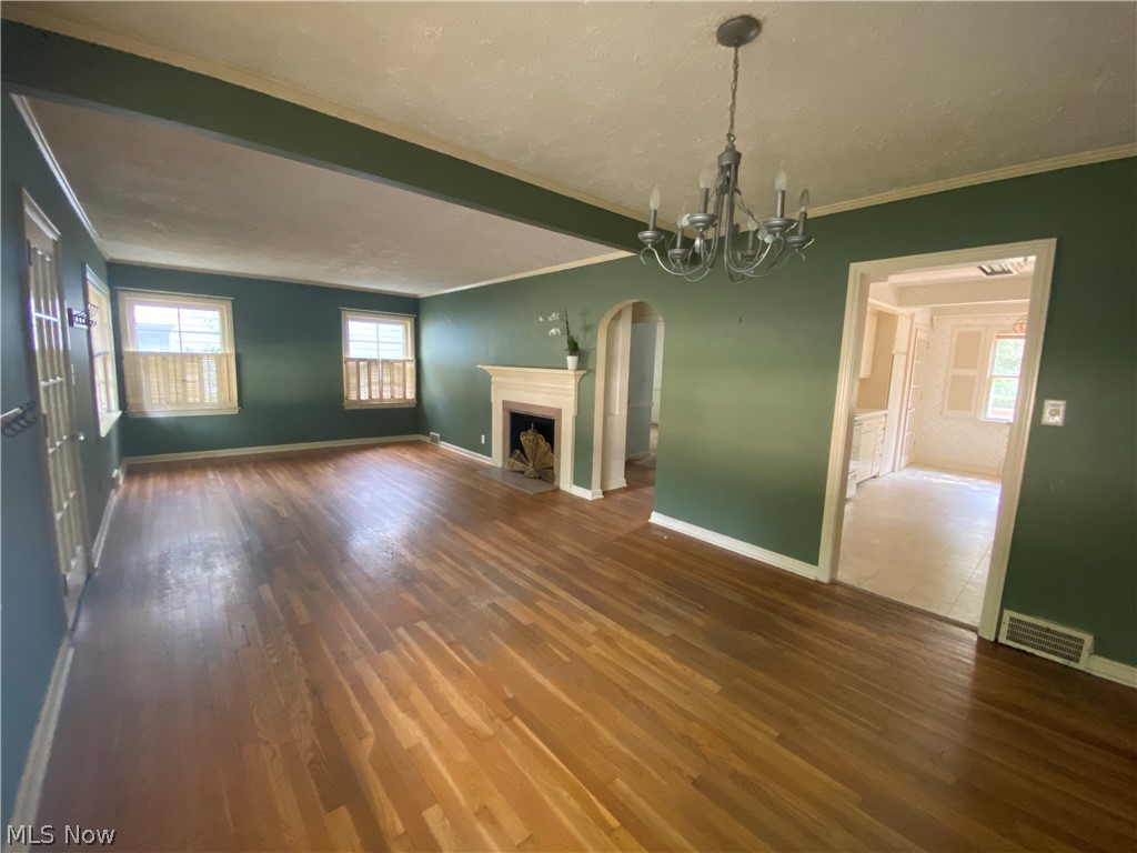 1519 Laclede Road South Euclid, OH 44121 - Photo 4 of 32