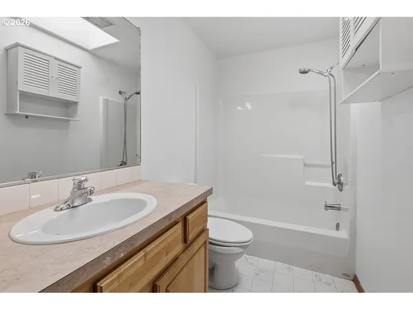 $430,000 | 319 Berkley Avenue, Molalla, OR 97038