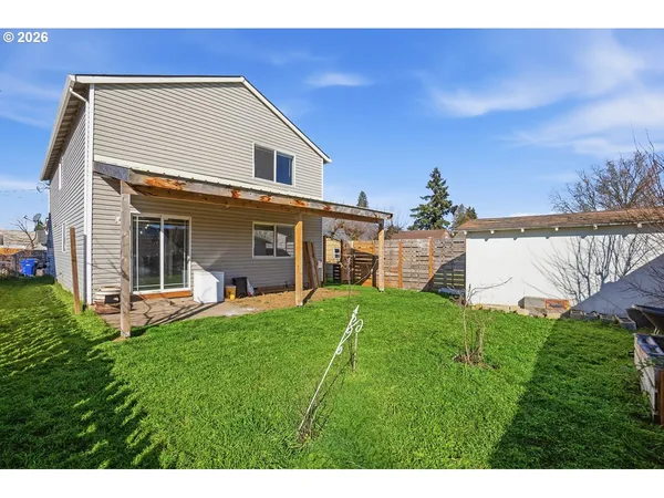 $430,000 | 319 Berkley Avenue, Molalla, OR 97038