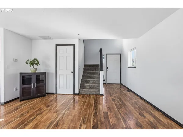 $430,000 | 319 Berkley Avenue, Molalla, OR 97038
