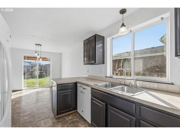 $430,000 | 319 Berkley Avenue, Molalla, OR 97038