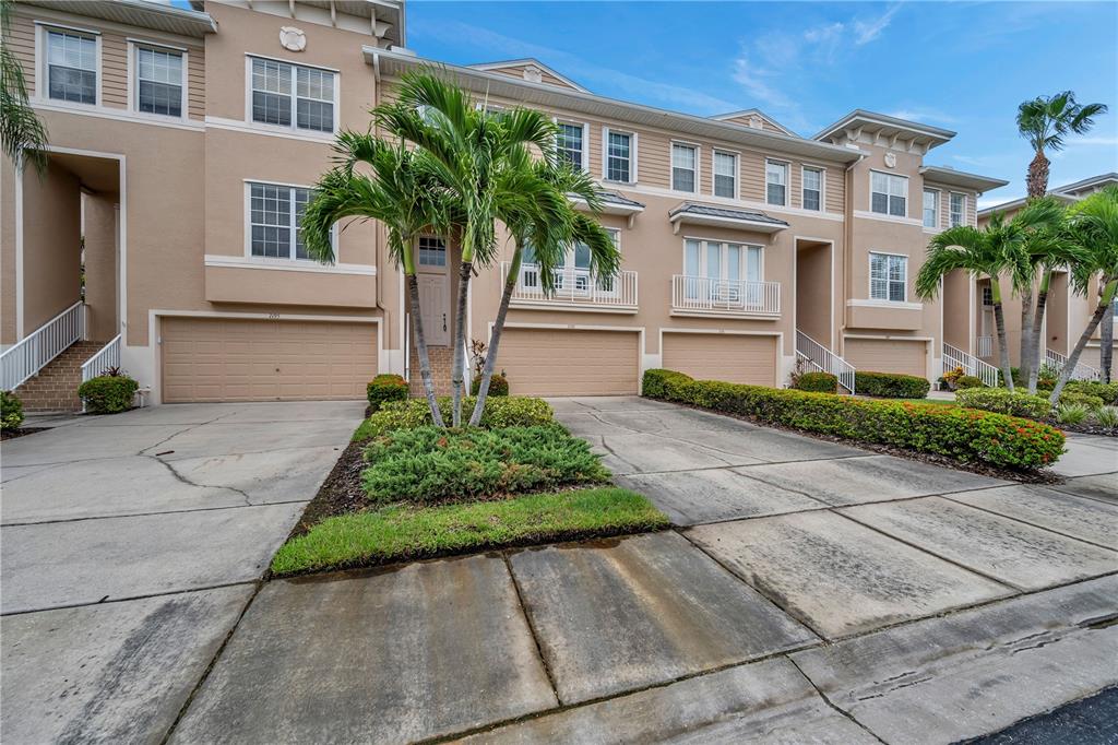 7193 Islamorada Circle Seminole, FL 33777 - Photo 1 of 79