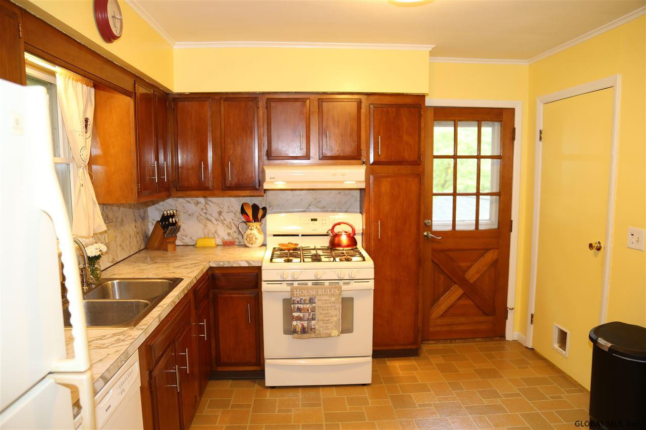 75 Brunswick Road Troy, NY 12180 - Photo 8 of 25 Photo 8