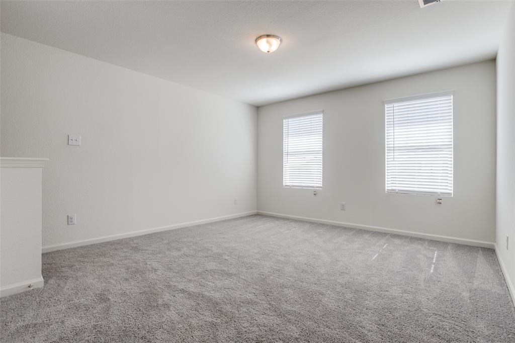 622 Colgate Circle Princeton, TX 75407 - Photo 3 of 12 Game Room featuring light carpet