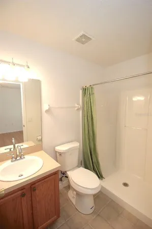 $1,800 | 4 Whee Place, Palm Coast, FL 32164