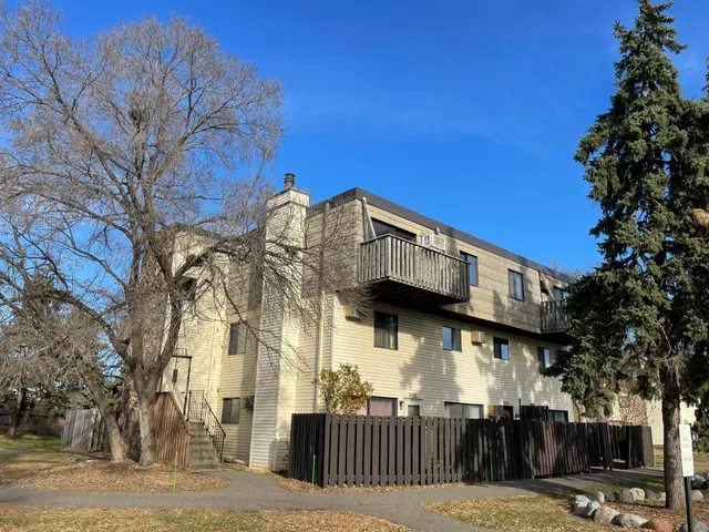 $70,000 | 7468 72nd Lane North, Unit 301, Brooklyn Park, MN 55428