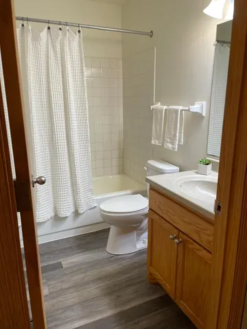 $70,000 | 7468 72nd Lane North, Unit 301, Brooklyn Park, MN 55428