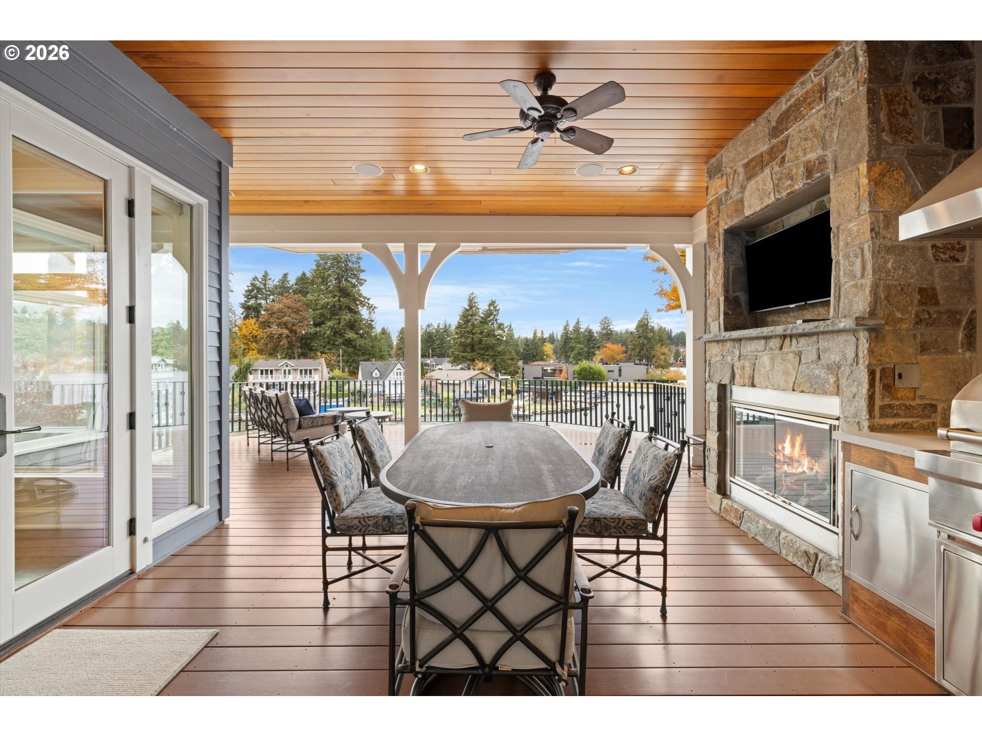 16871 Greenbrier Road Lake Oswego, OR 97034 - Photo 19 of 48