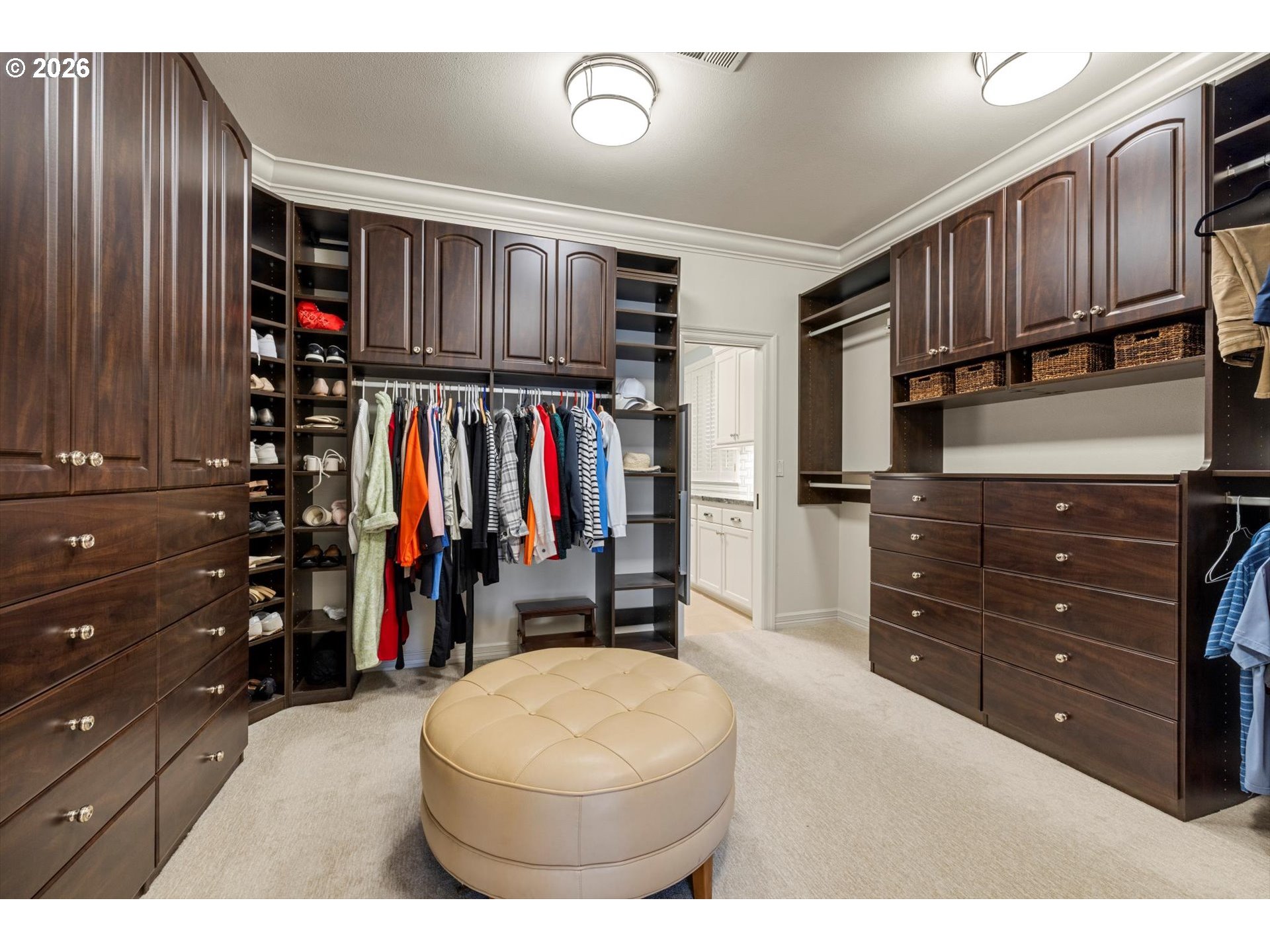 16871 Greenbrier Road Lake Oswego, OR 97034 - Photo 27 of 48 Owner's Suite Bedroom